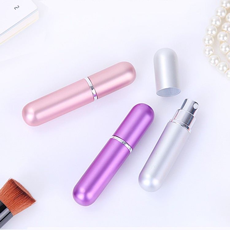 Lọ kim loại dạng xịt dùng đựng mỹ phẩm chiết tiện dụng