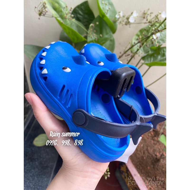 Dép sục cá mập cho bé- ảnh thật