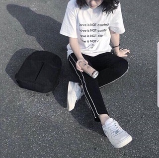 Quần jogger nữ 2 sọc nhỏ