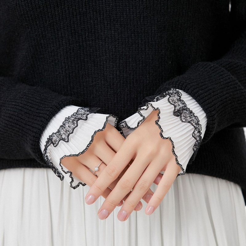 Ống tay áo xếp ly màu sắc retro