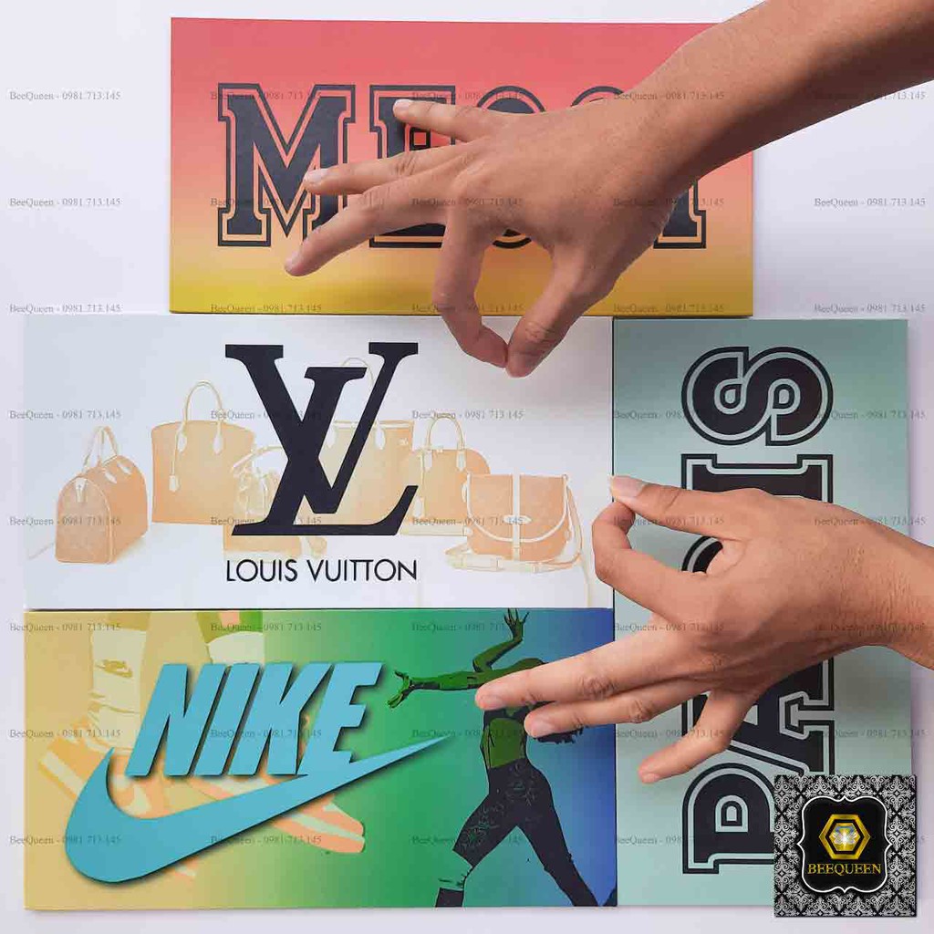 Bảng Tranh Trang Trí Các Thương Hiệu Nổi Tiếng Cho Cửa Hàng Thời Trang - Giày Dép - Quần Áo | Size 15x30cm