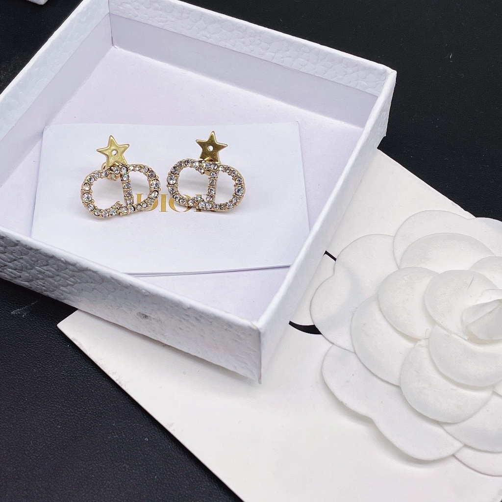 Khuyên Tai Đính Đá Họa Tiết Chữ Dior Thời Trang Thanh Lịch