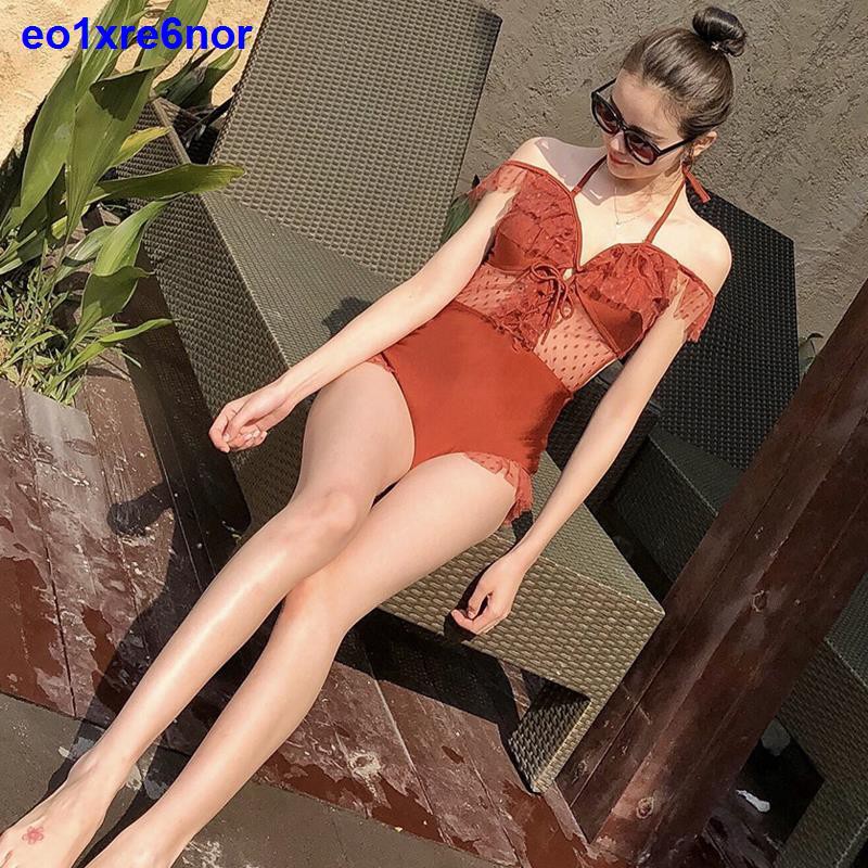 Áo tắm nữ mới 2019 ren lưới một mảnh màu đỏ đô che bụng bầu mỏng manh tụ tập áo tắm trễ vai gợi cảm ngâm mình trong suối | BigBuy360 - bigbuy360.vn