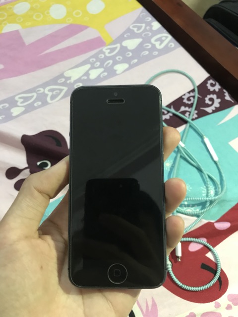 Điện thoại iphone 5 đen quốc tế zin đẹp chính hãng