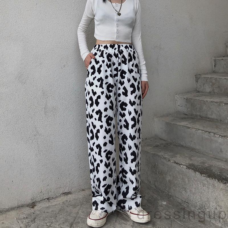 Quần lưng cao form rộng họa tiết bò sữa trẻ trung cho nữ | BigBuy360 - bigbuy360.vn