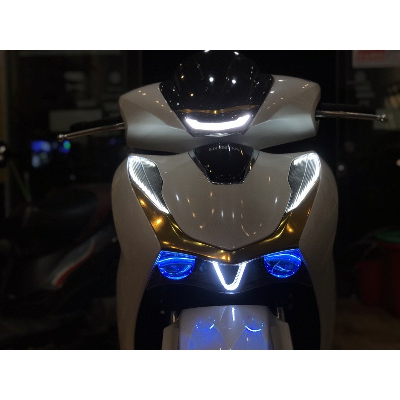 Pát bắt đèn bi cầu sh 2020