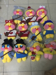 Vịt lalapanpan vàng size 35cm( khách chọn mẫu ib)