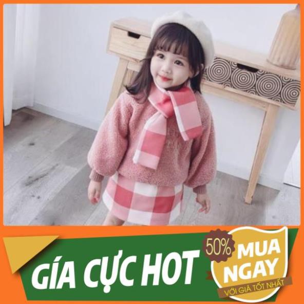 QCCC Áo- Chân váy- Khăn cổ