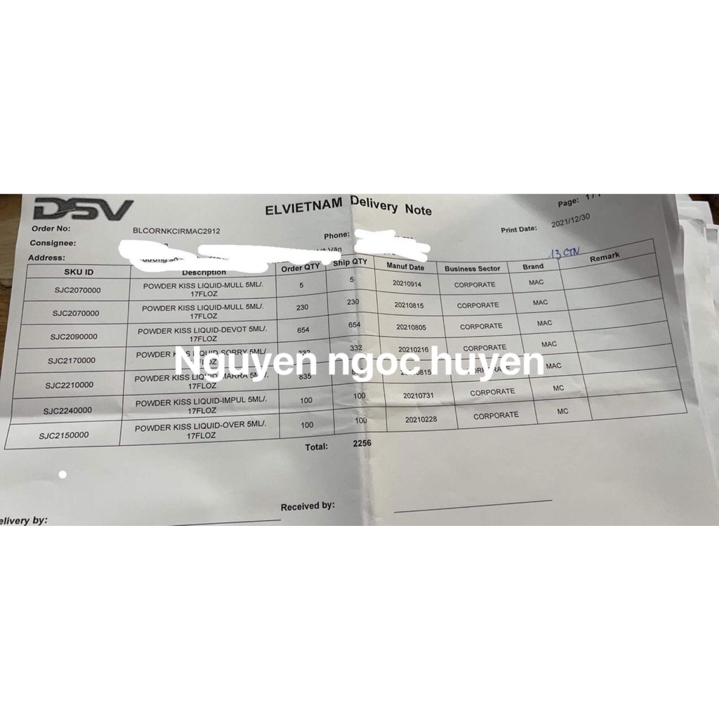 Son Kem Mac Powder Kiss Liquid Lipcolour #997 Over The Taupe