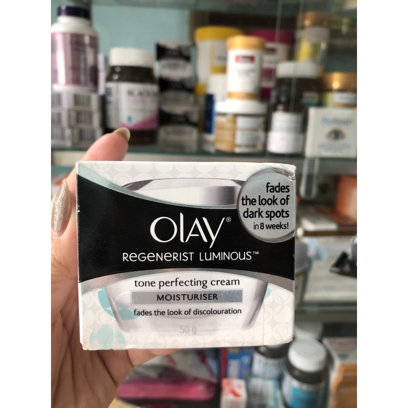 Kem dưỡng ẩm nâng tông Olay Regenerist Luminous Tone Perfecting Cream Moisturiser 50g