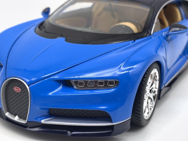 Xe Mô Hình Bugatti Chiron 1:24 Welly ( Xanh )