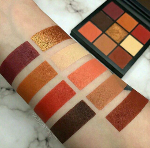 Bảng mắt 9 ô Huda Beauty Obsessions Palette Warm Brown, Topaz, Ruby, Emerald