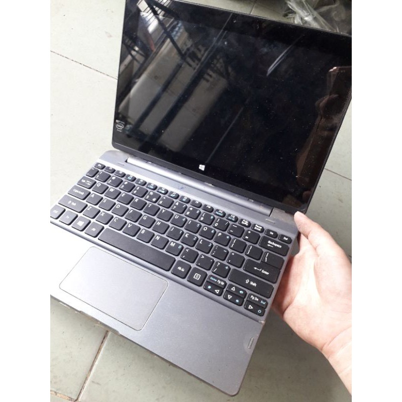 xác laptop acer 2 in 1 có thể tháo rời