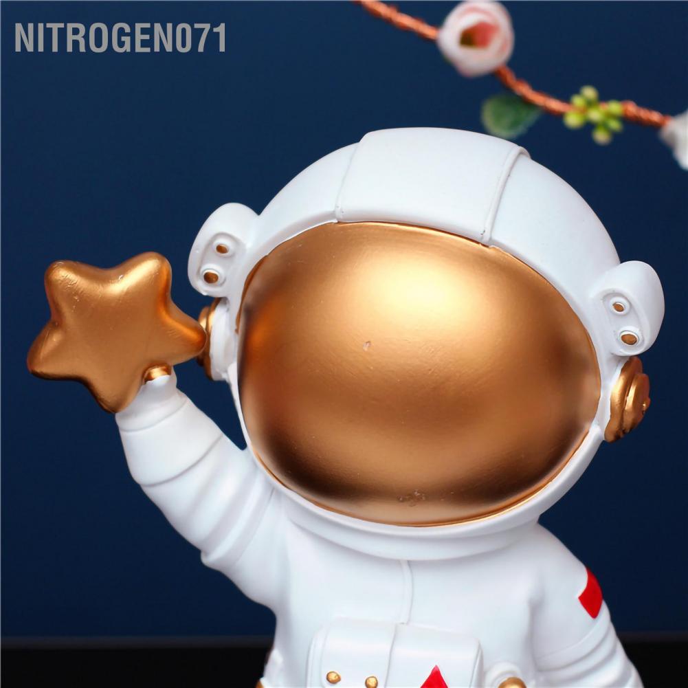 Nitrogen071 Astronaut Light Decorative Synthetic Resin Ornaments Table Lamp for Living Room Wine Cabinet