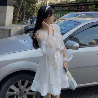 Đầm trắng tay voan cut out