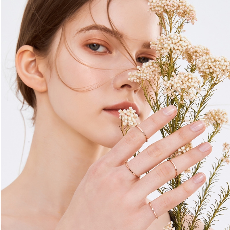 Nhẫn thép titan kiểu dáng đơn giản