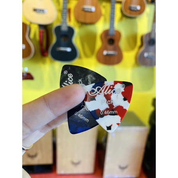 pick guitar (phím gảy) nhỏ nhắn, nhiều mẫu mã - Hero Guitar Đà Nẵng