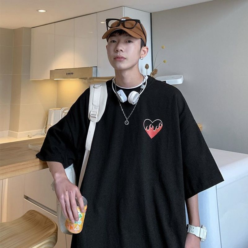 Áo thun tay lỡ hình tim lửa