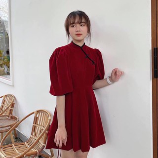 Đầm nhung đỏ cổ tàu tay phồng