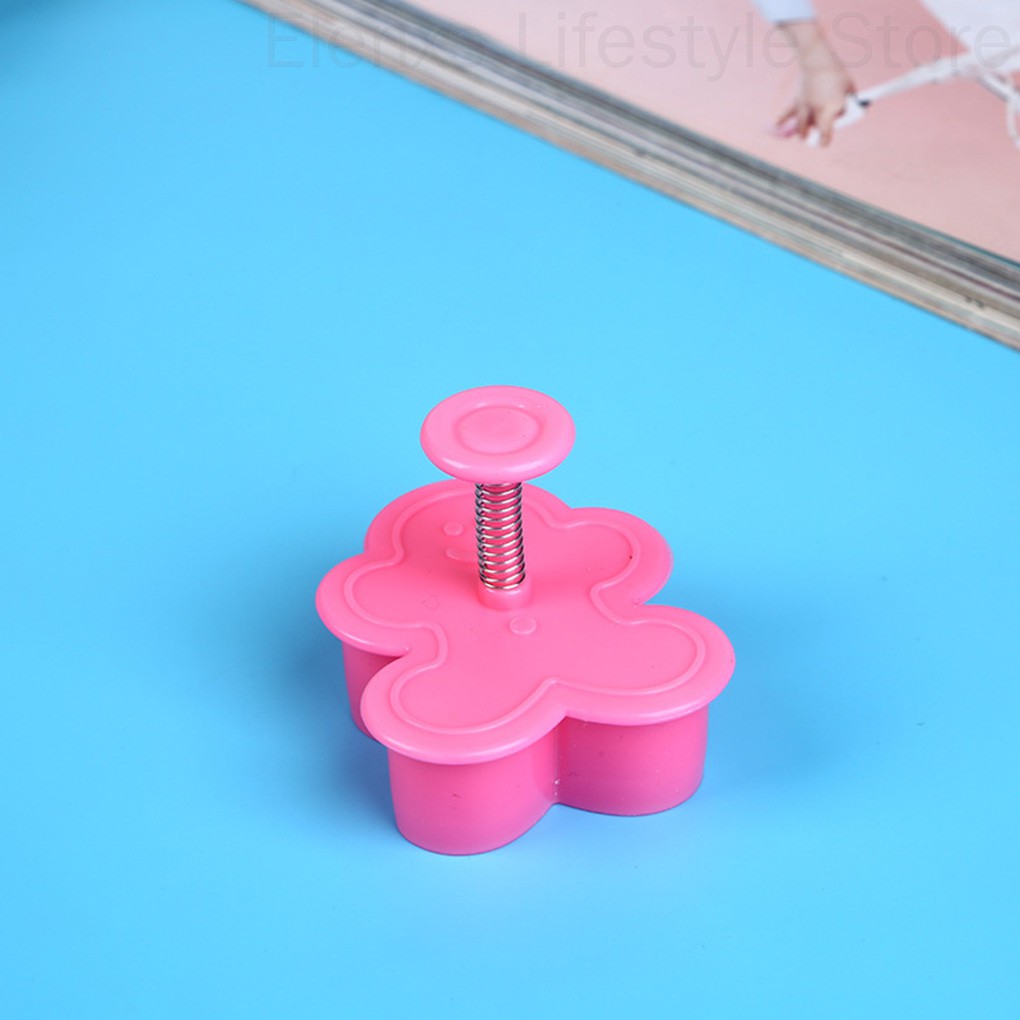 Set 4 khuôn cắt làm bánh chủ đề Giáng sinh