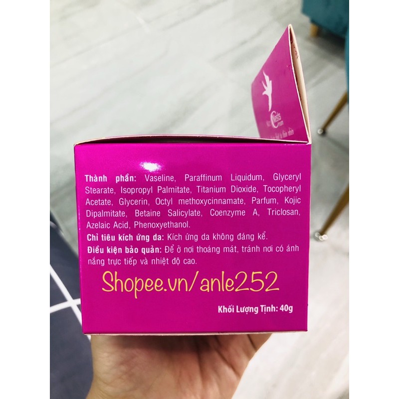 KEM NICE NESTS DƯỠNG TRẮNG GIÚP PHỤC HỒI DA 40g.