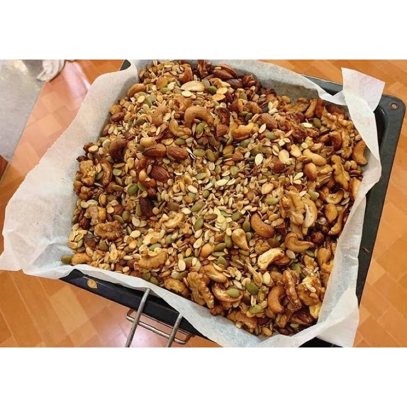 Granola 11 loại hạt dinh dưỡng giảm cân KHÔNG ĐƯỜNG by Finn healthy 500G | BigBuy360 - bigbuy360.vn