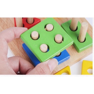 Đồ chơi thả hình 4 cọc montessori