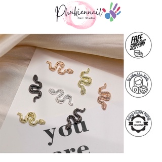 Charm hình con rắn xinh xắn trang trí nail