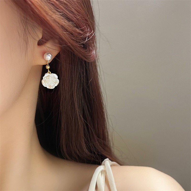 Bông Tai Hoa Hồng Đính Ngọc Trai Thời Trang Hàn Quốc Đơn Giản