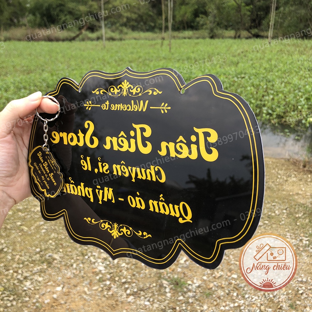 Bảng hiệu livestream, đạo cụ bán hàng online, chụp hình sản phẩm, chất liệu mica sáng bóng