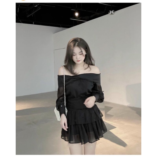 Set áo voan kèm chân váy xoè bẹt vai