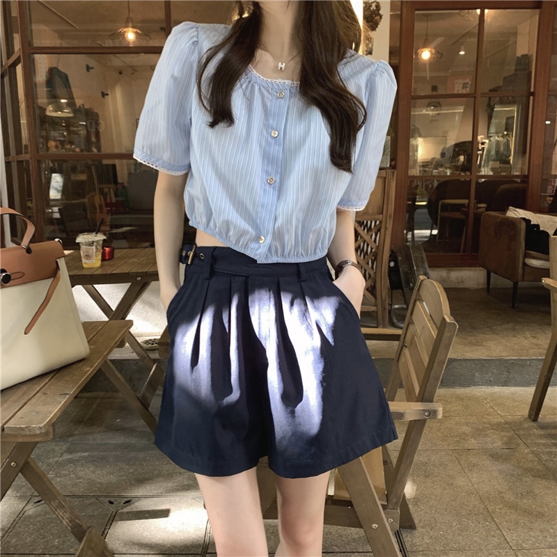 Set Áo Cổ Tròn Kẻ Sọc Phối Quần Short Lưng Cao Ống Rộng Thời Trang Cá Tính 54032