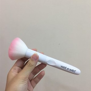 Cọ phấn phủ Wet n Wild Powder Brush