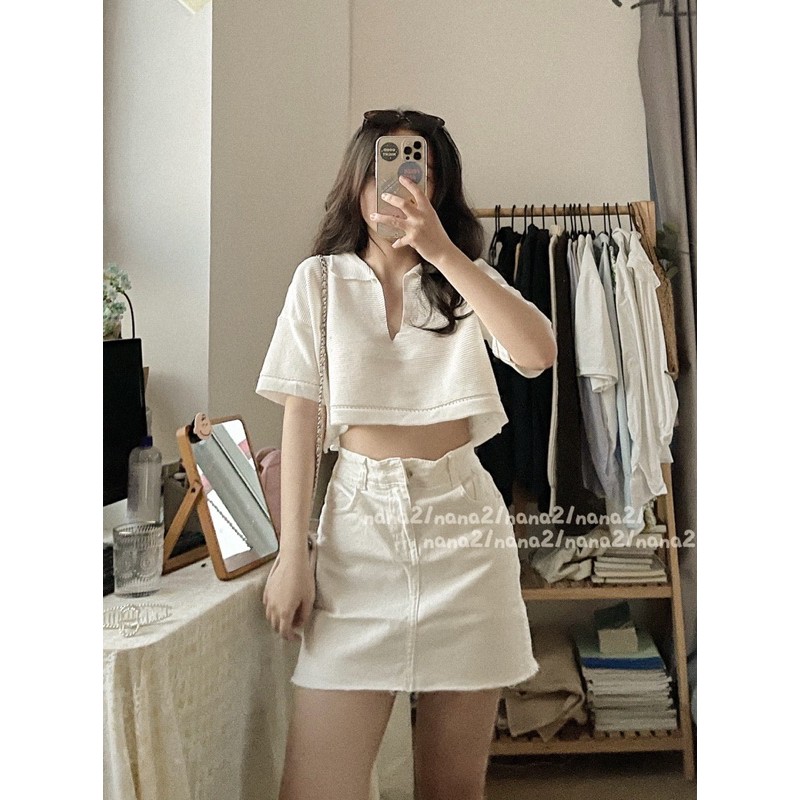 Áo croptop cổ xẻ