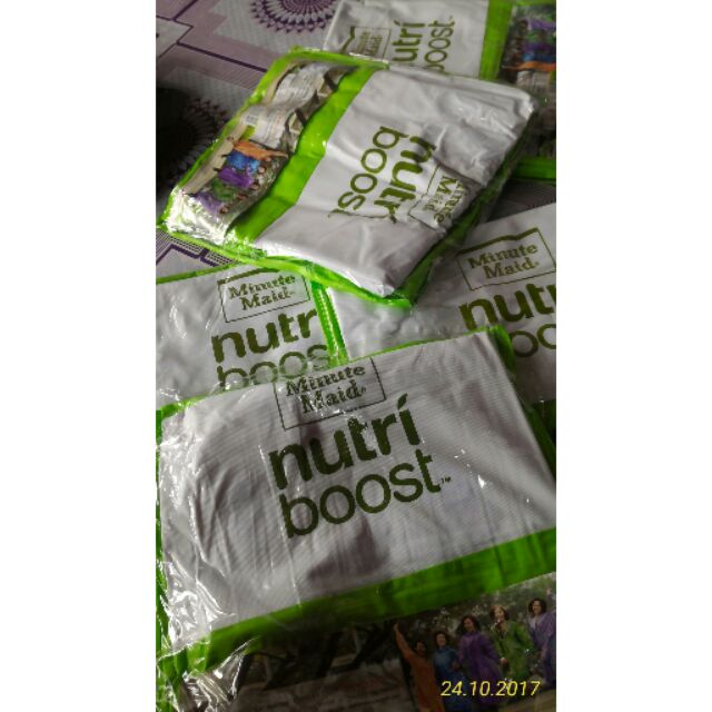 Áo mưa cánh dơi QV nhựa dẻo và dai.