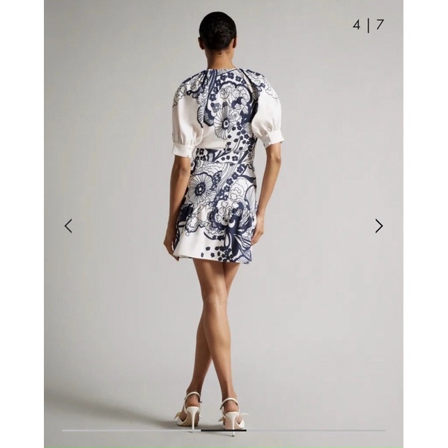 Đầm Ted baker  hoa văn rất đẹp 🍀🍀🍀