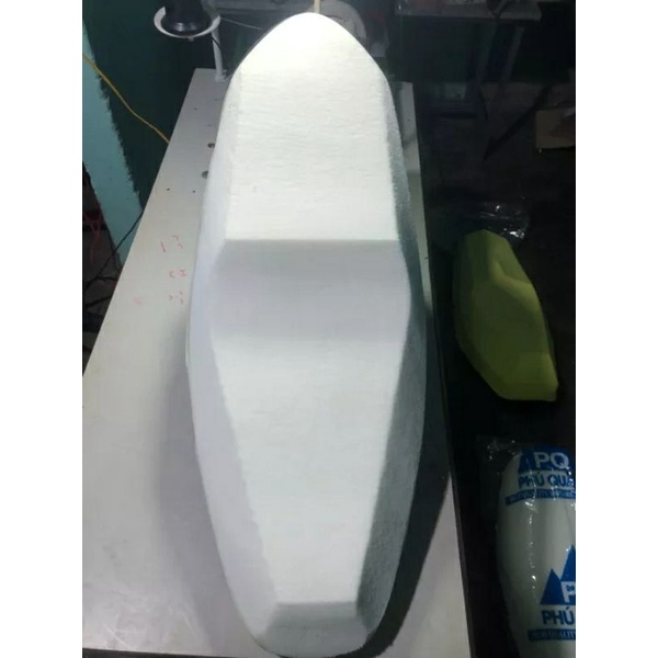 Mút yên xe Taurus 2 tầng