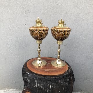 Đèn dầu khắc hoa phù dung gốm sứ Bát Tràng