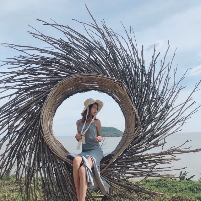 Đầm hai dây thun trơn co giãn độc lạ