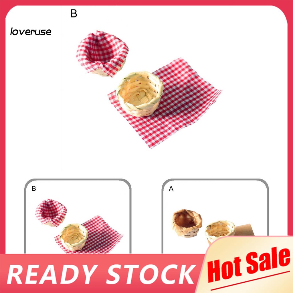 Giỏ tre mini xinh xắn dùng để trang trí nhà búp bê