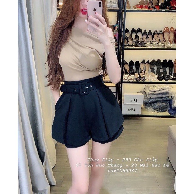 Quần short kèm đai vải