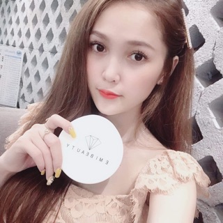 Kem dưỡng trắng chống nắng
