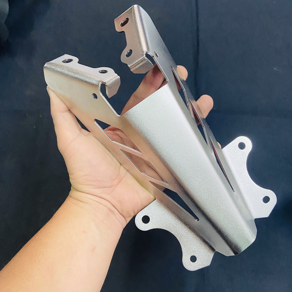 [XẢ KHO] ỐP ĐUÔI DÈ SAU EXCITER 150 CHẤT LIỆU INOX LOẠI DÀY 2LY CHỐNG RUNG ( GÃY LÀ ĐỔI )