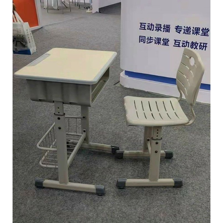 Bộ Bàn Học Sinh Chống Gù Chống Cận A18