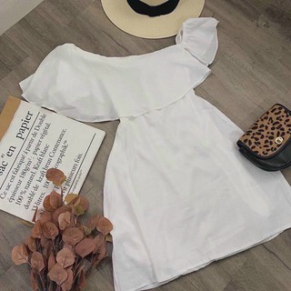 ĐẦM TIỂU THƯ TRẮNG LỆCH VAI BÈO