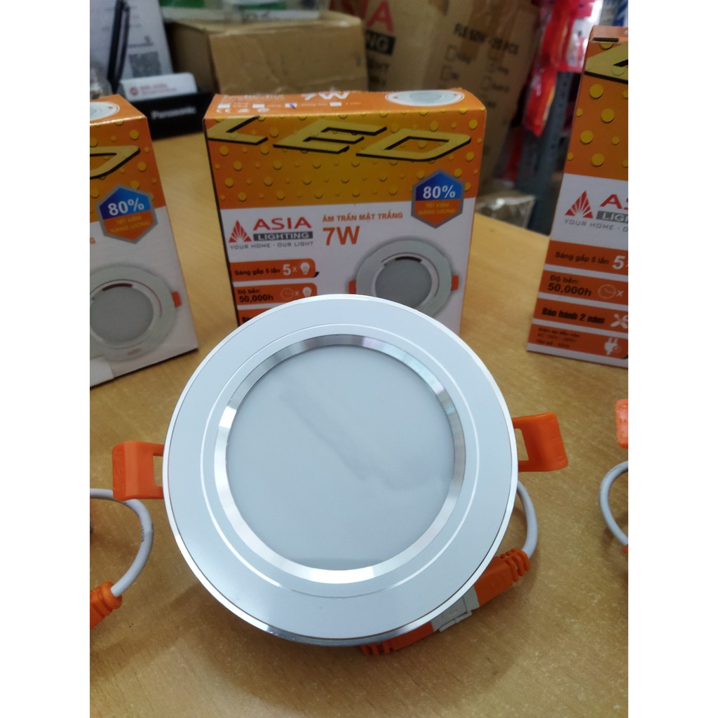 Đèn led âm trần 5W,7w,9w viền bạc đế đúc Asia hàng chính hãng bảo hành 2 năm