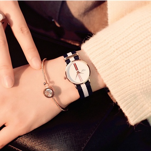 Đồng hồ nữ Barsh mặt nhỏ dây vãi thời trang, kiểu dáng mới lạ độc đáo | BigBuy360 - bigbuy360.vn