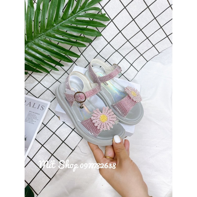 Dép hoa cúc hồng