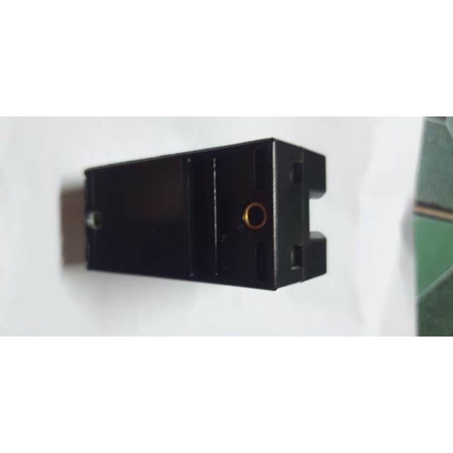Aptomat chống giật 20A hàng bãi nhật
