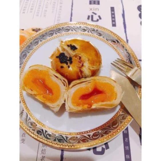 BÁNH TRỨNG MUỐI NGÀN LỚP TAN CHẢY HỘP 330G GỒM 6 BÁNH | BigBuy360 - bigbuy360.vn